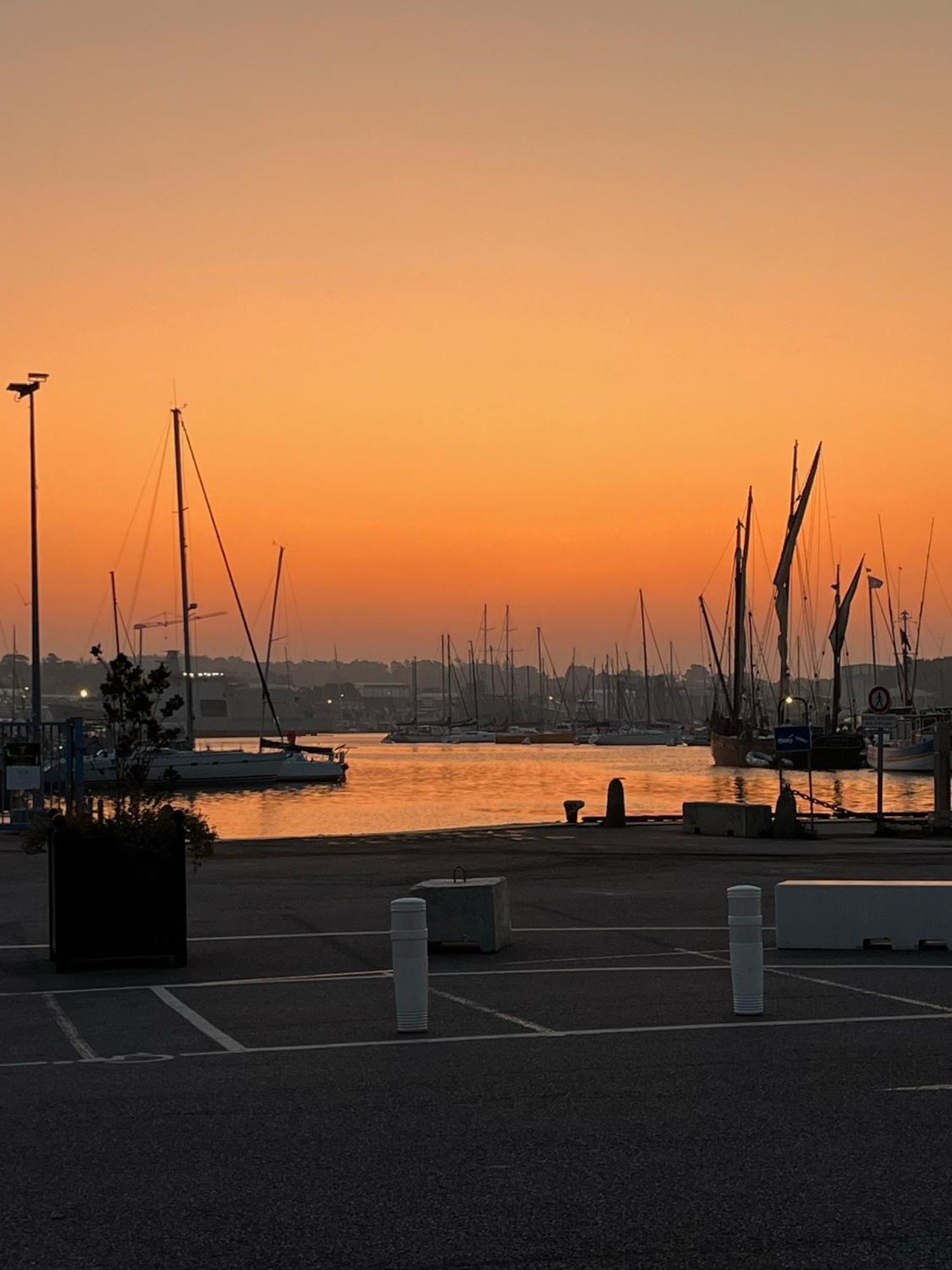 Appartamento Au Bord De L'Eau Concarneau Esterno foto